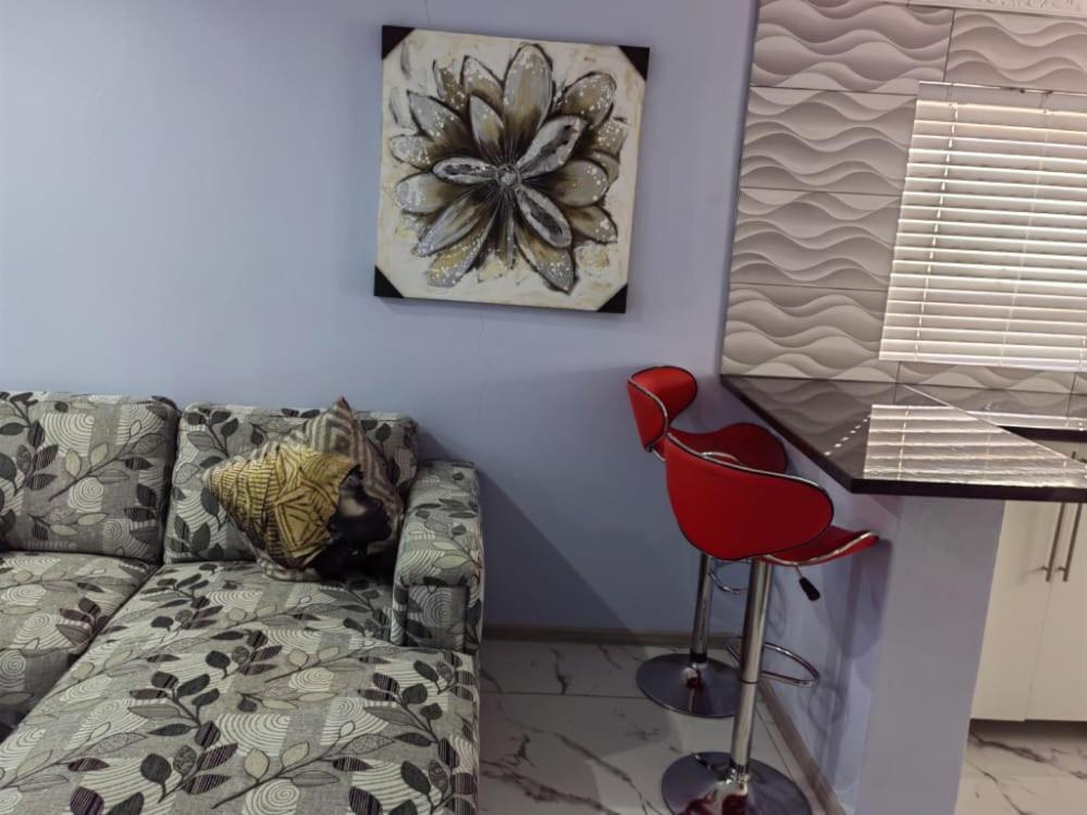 Obaa Sima Guest House Мтхатха Екстериор снимка