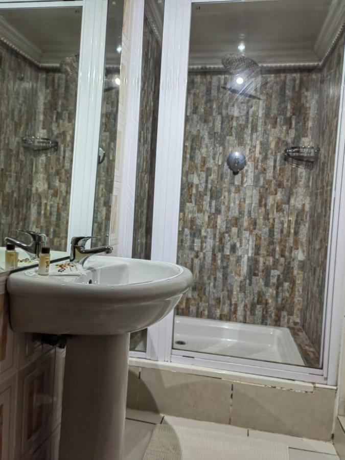 Obaa Sima Guest House Мтхатха Екстериор снимка